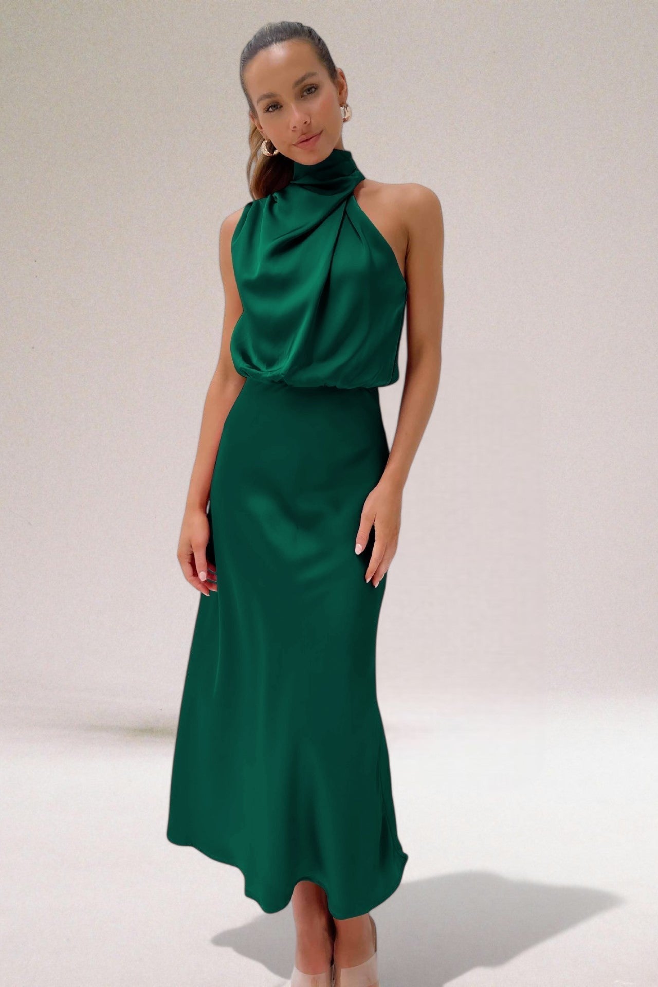 Luniva - Glamouröses Midi-Kleid mit Halterneck