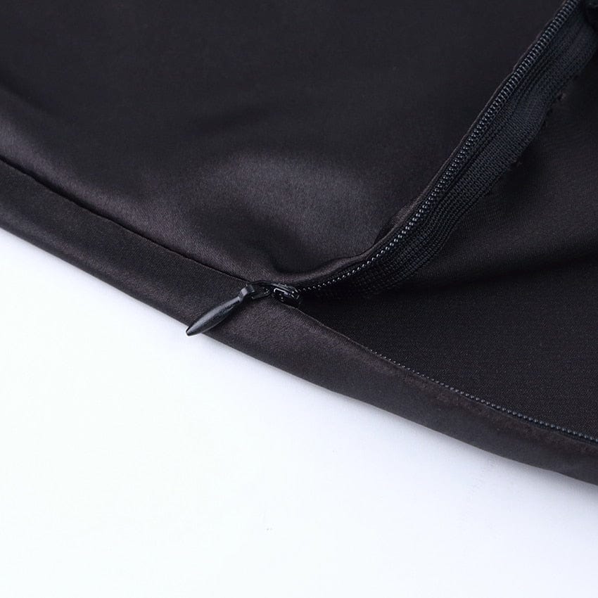 Unifarbener Satin-Midirock