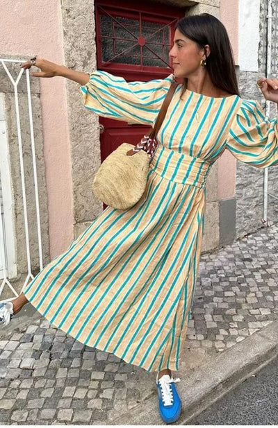 Diana - Elegantes, gestreiftes, rückenfreies Maxikleid