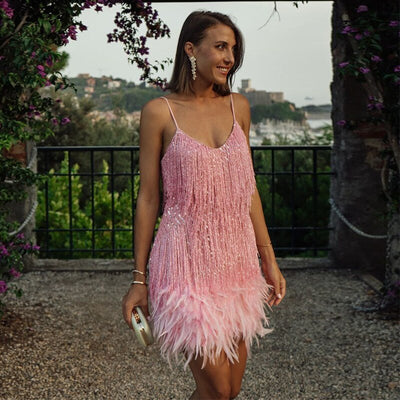 Laura - Cocktailkleid aus Federn im schicken Stil