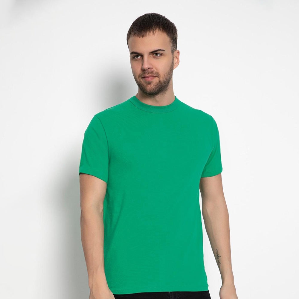 Set aus 3 Herren T- Shirts, 100% Baumwolle (strapazierfähig), Doppelkragen (verbreitert sich nicht), Reguläre Passform (komfortabel), GRÜN (für jeden Stil)