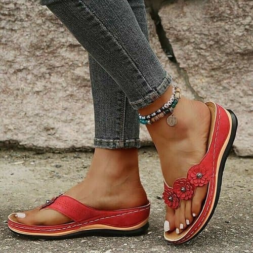 Brady | Weiche, massierende Sommersandale mit Blumenverzierung