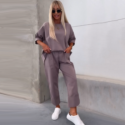 Eunice | Lässiges, einfarbiges, kurzärmliges Oberteil und Hose, zweiteiliges Set für Damen