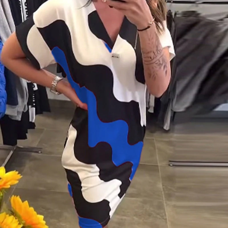 Stone | Damenkleid mit V-Ausschnitt und kurzen Ärmeln