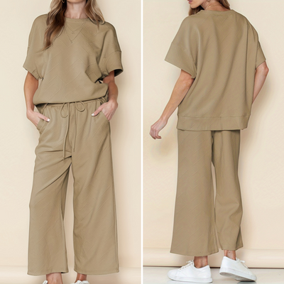 Molly | Sommer-Schnäppchen -50% Rabatt - Lässiges, lockeres, einfarbiges, kurzärmliges Oberteil und weite Hose, zweiteiliges Set