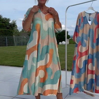 Kerry | Bedrucktes Damenkleid mit V-Ausschnitt für den Schrank