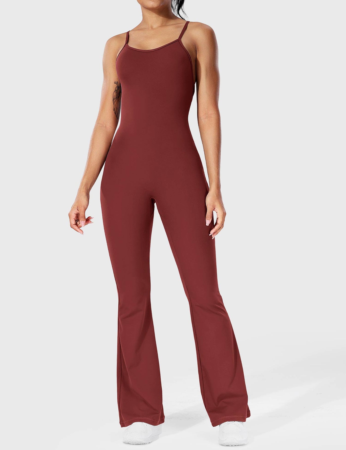 Serafina | Backless Flare Jumpsuit mit verstellbaren Trägern