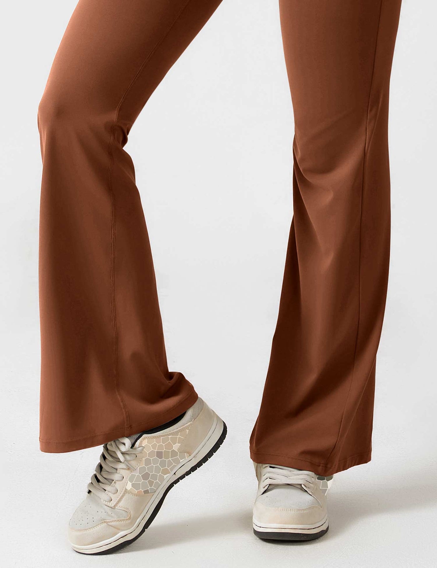 Rückenfreier Jumpsuit mit Schlaghose – Liv